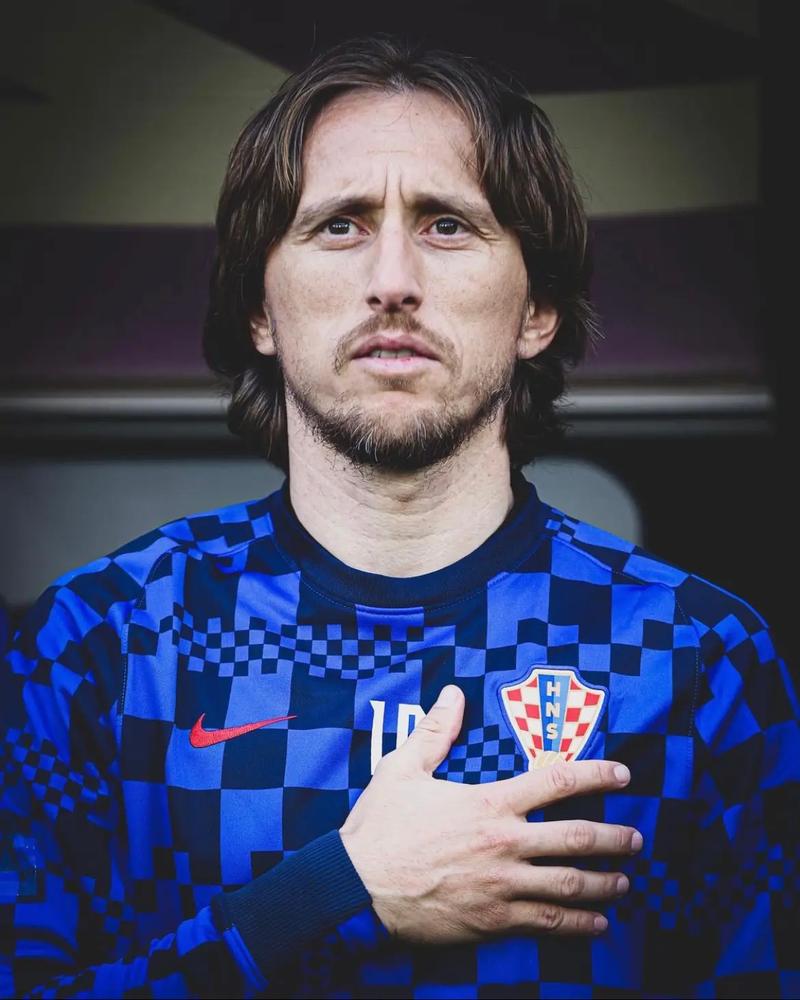 奇葩，印度超级杯球员因内裤颜色违规在赛前被罚下